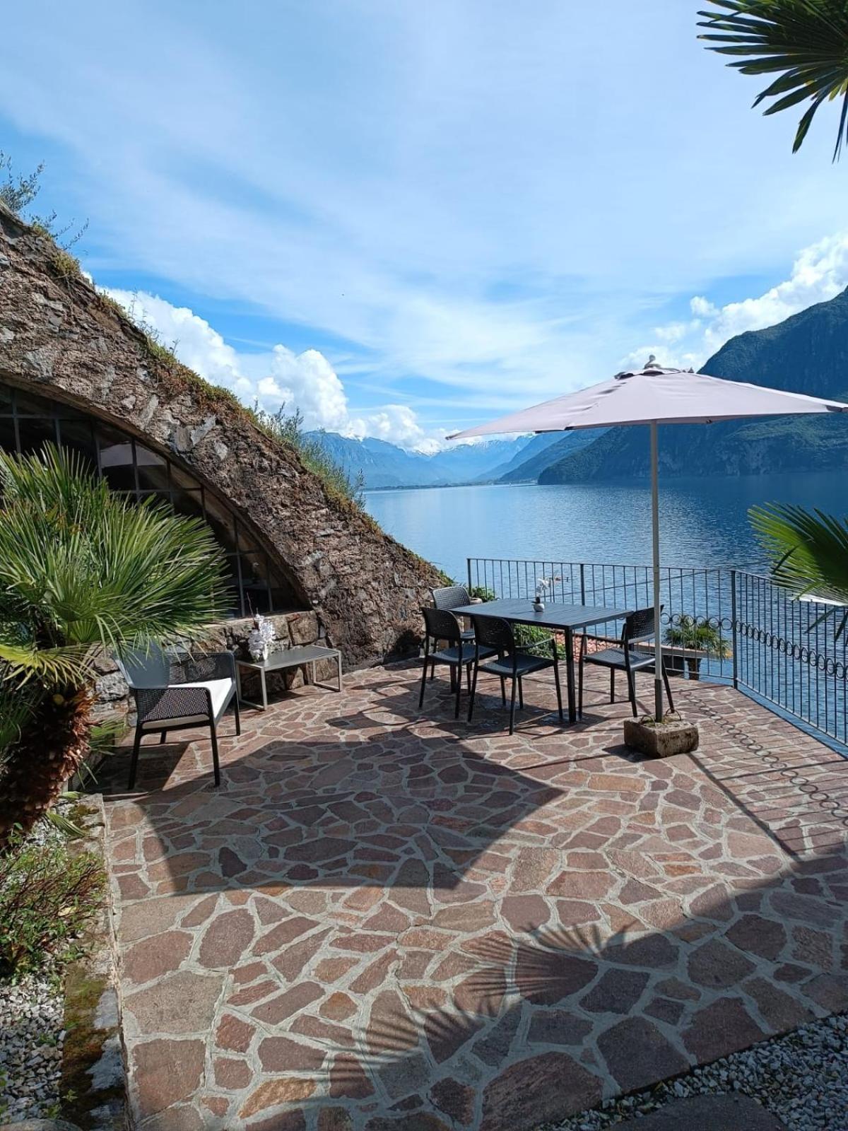 Studio Zu - Lakeside Apartment Riva di Solto Ngoại thất bức ảnh