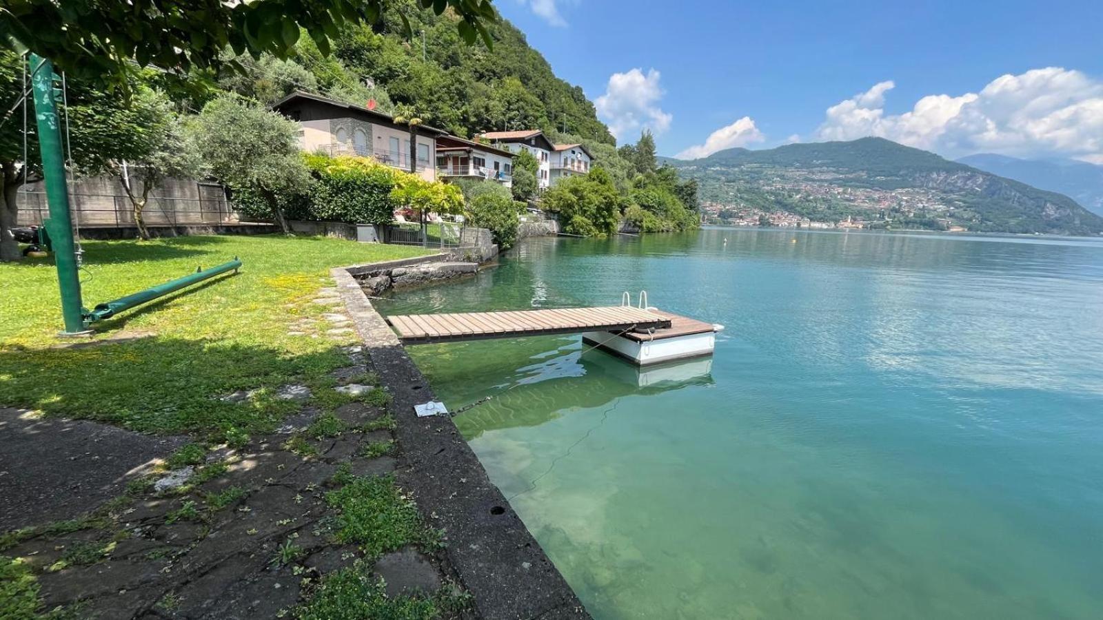 Studio Zu - Lakeside Apartment Riva di Solto Ngoại thất bức ảnh