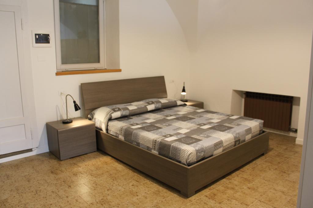 Studio Zu - Lakeside Apartment Riva di Solto Ngoại thất bức ảnh